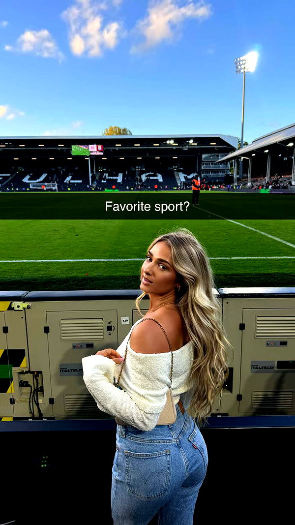 alexaadams30 snapchat image archive image