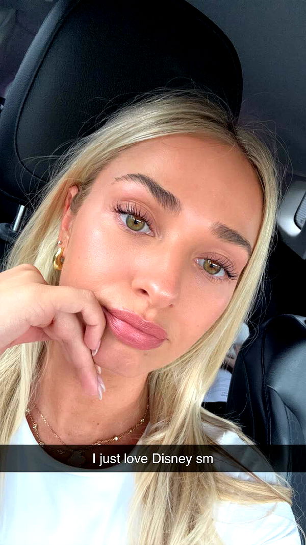 alexaadams30 image ~ Altpins