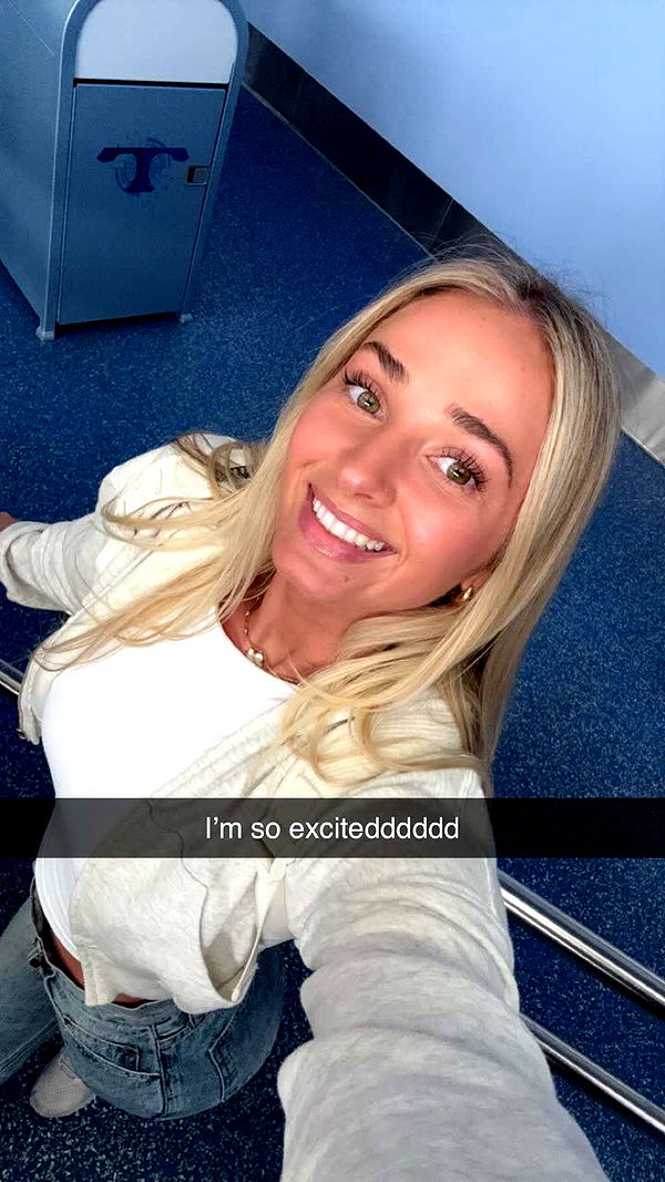 alexaadams30 image ~ Altpins