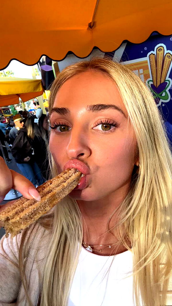 alexaadams30 image ~ Altpins