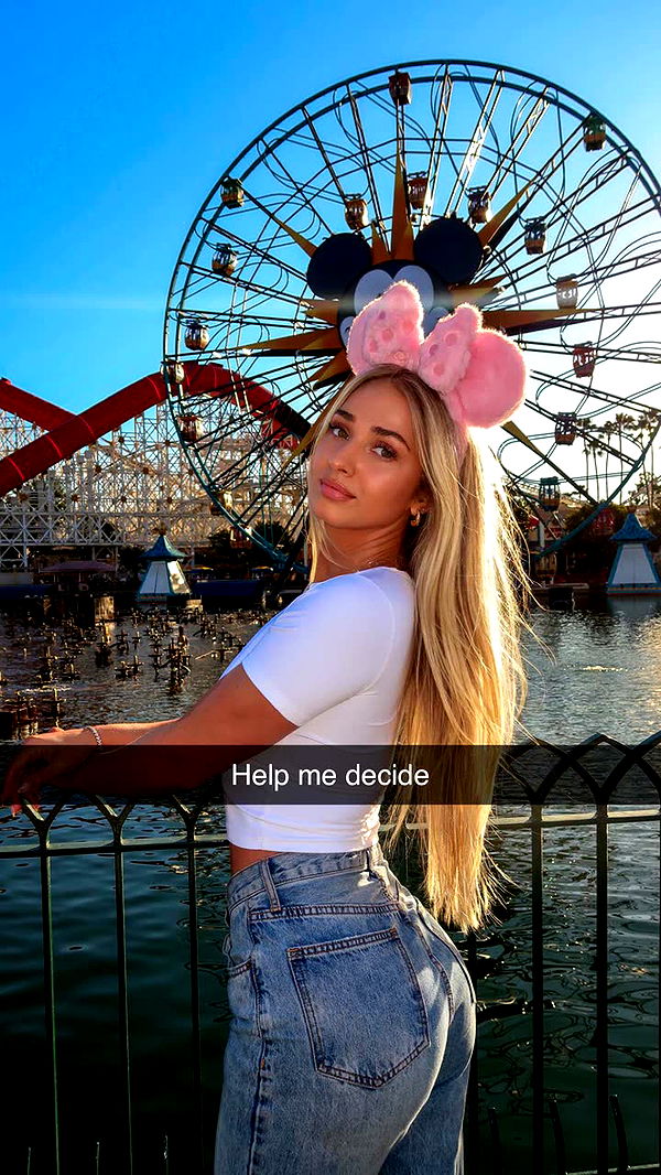 alexaadams30 image ~ Altpins