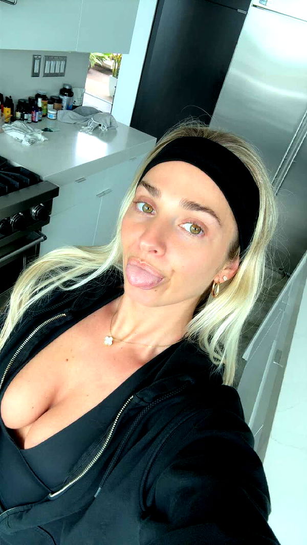 alexaadams30 image ~ Altpins