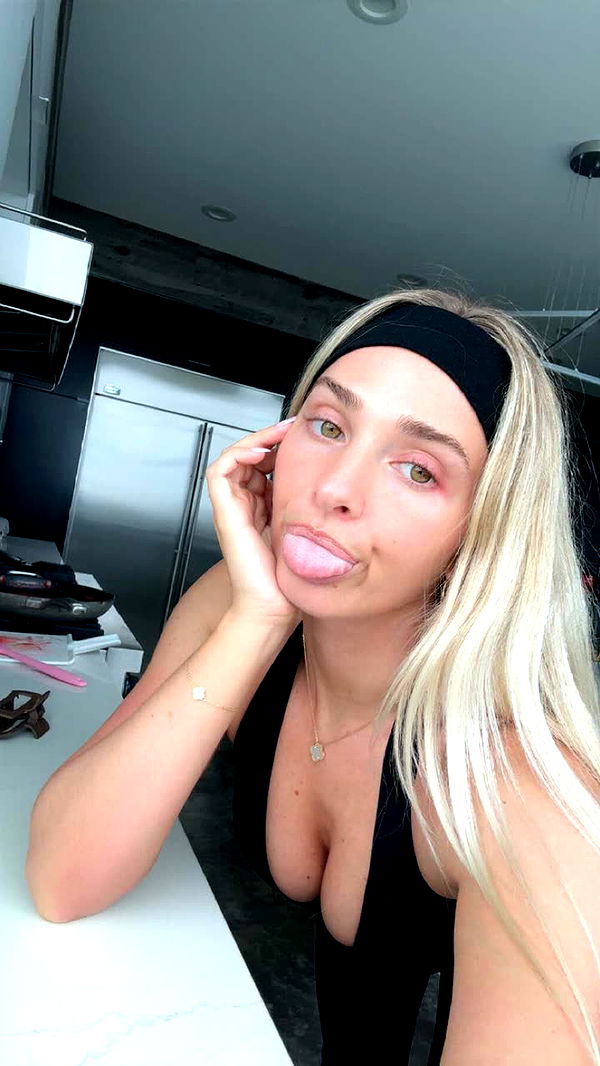 alexaadams30 image ~ Altpins