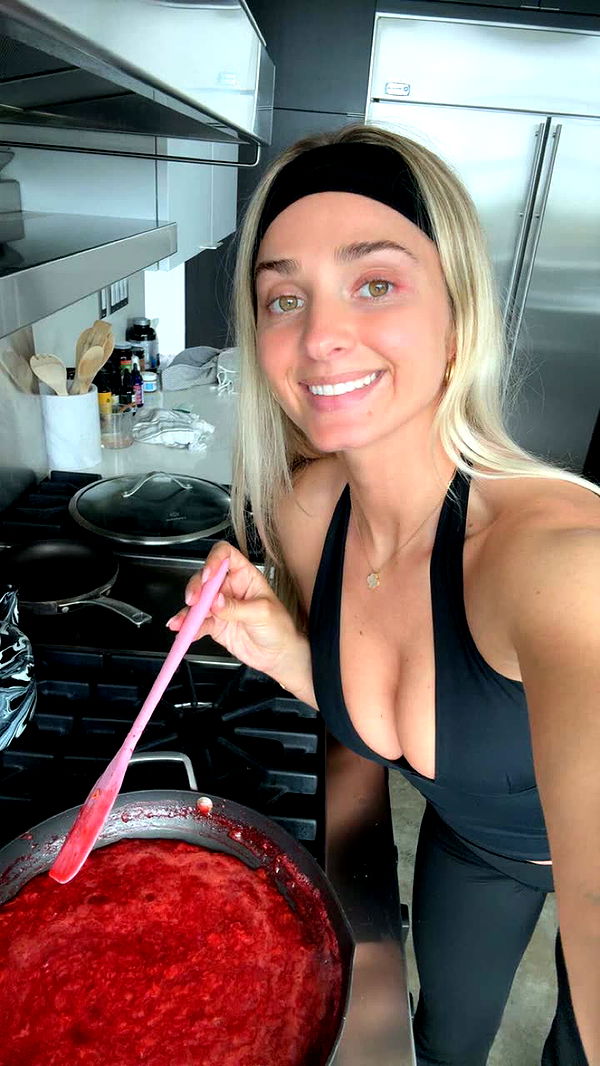 alexaadams30 image ~ Altpins