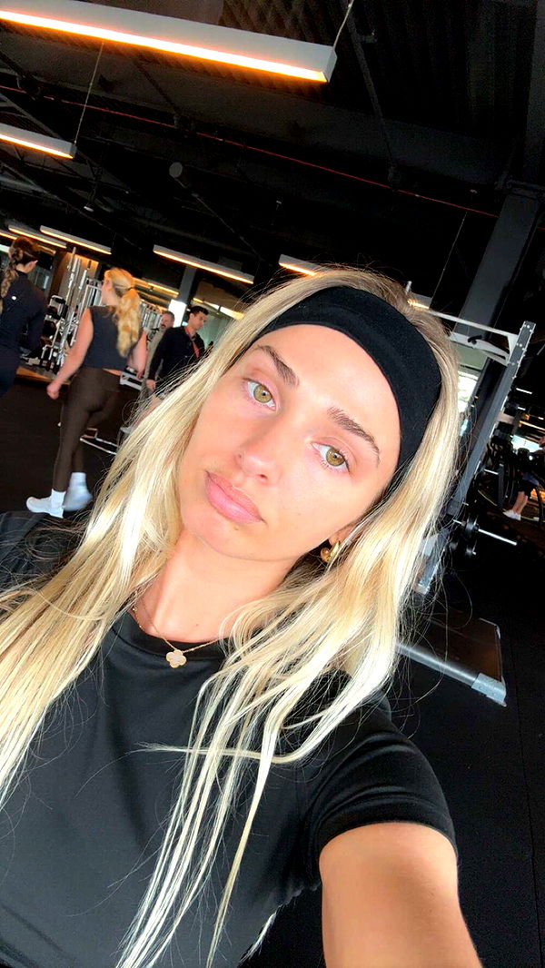 alexaadams30 image ~ Altpins