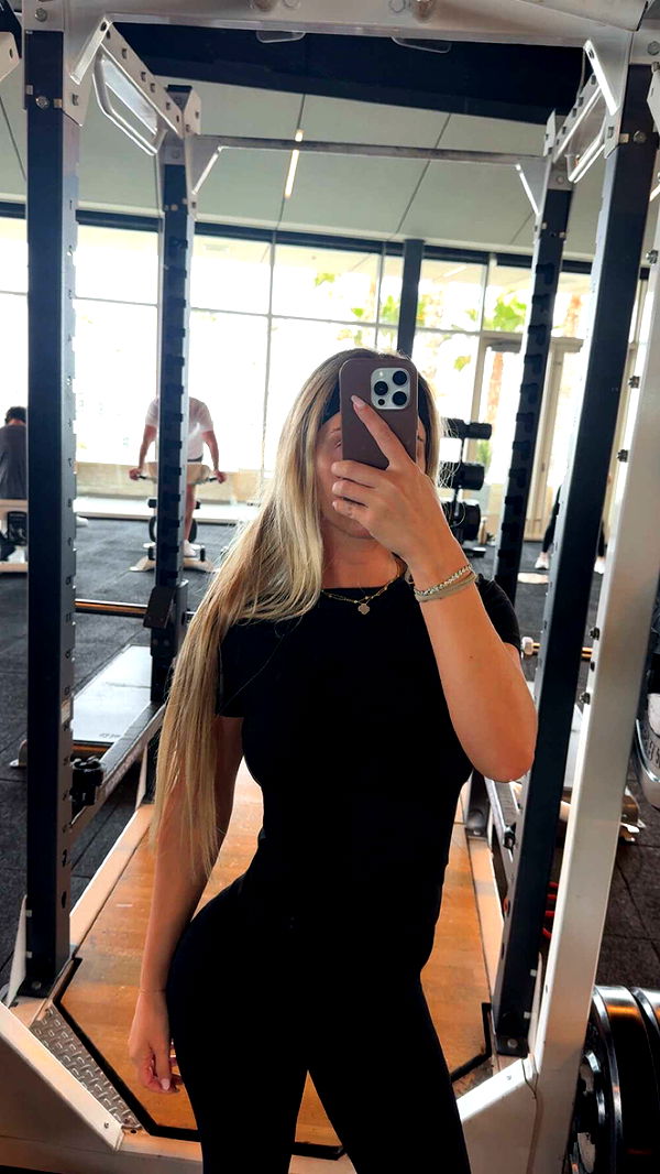 alexaadams30 image ~ Altpins