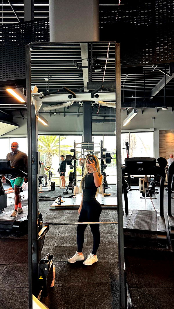 alexaadams30 image ~ Altpins