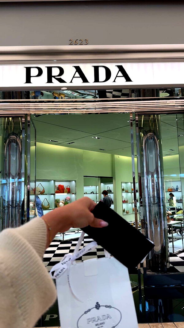 alexaadams30 image ~ Altpins