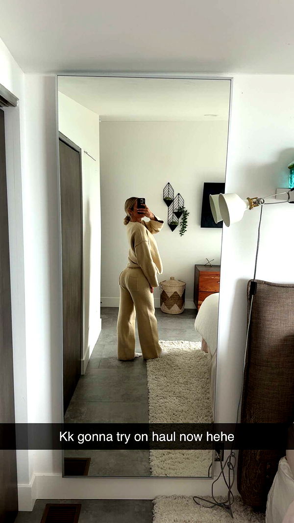 alexaadams30 image ~ Altpins