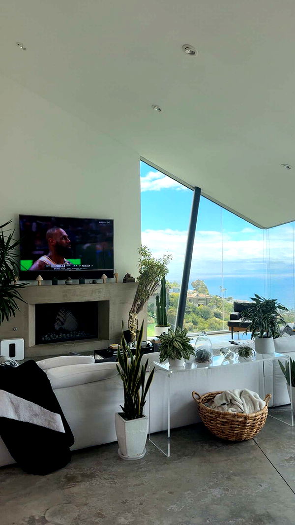 alexaadams30 image ~ Altpins