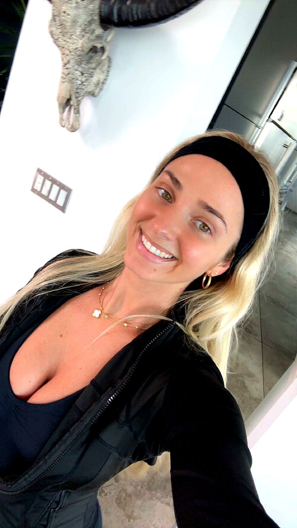 alexaadams30 image ~ Altpins