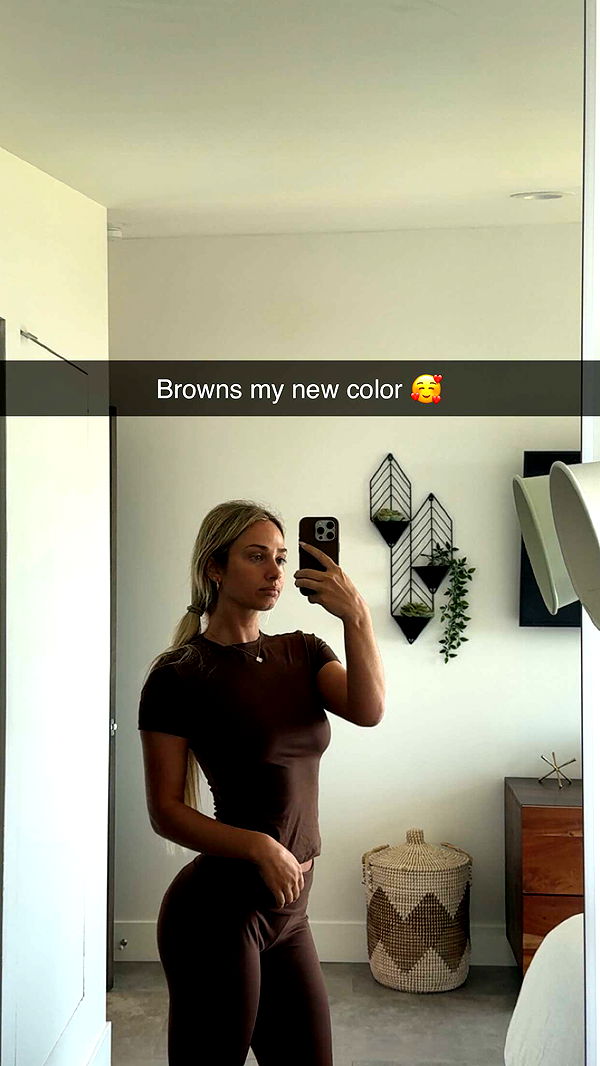 alexaadams30 image ~ Altpins