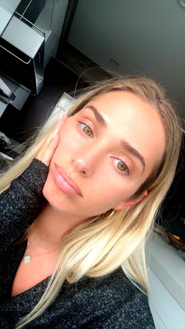 alexaadams30 image ~ Altpins