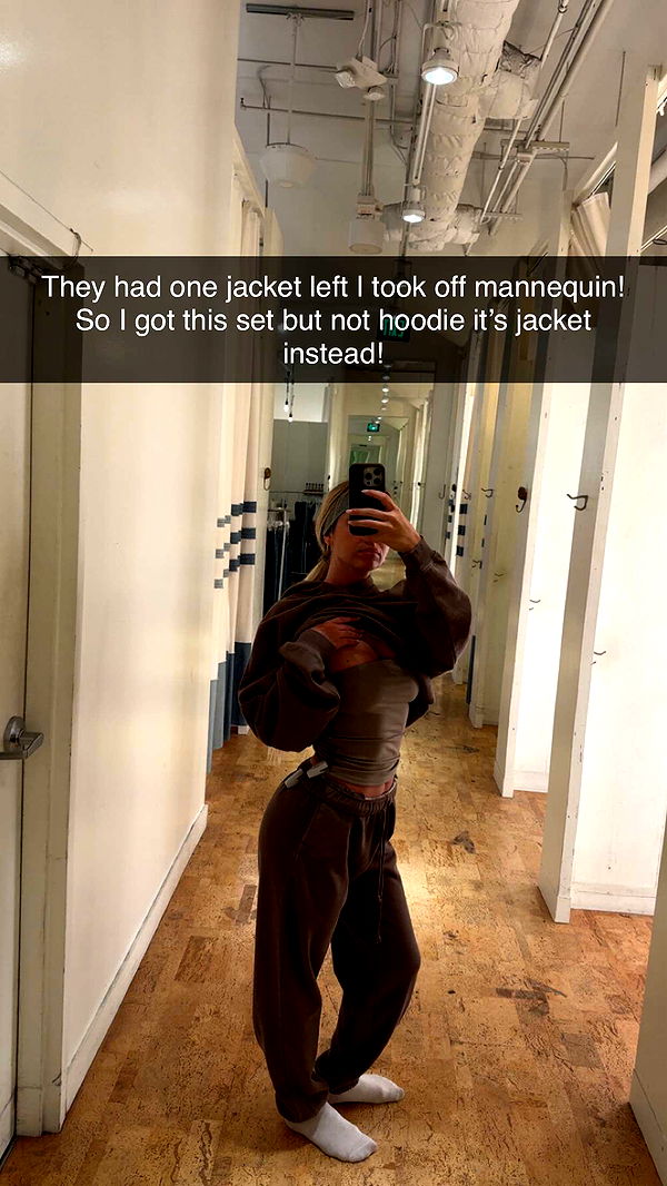 alexaadams30 image ~ Altpins