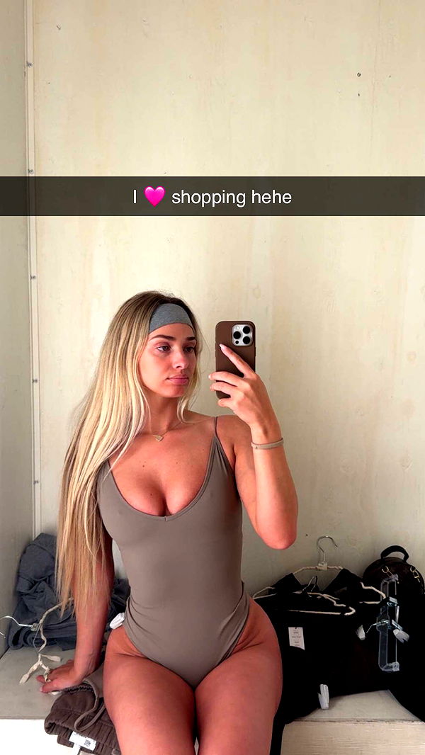 alexaadams30 image ~ Altpins