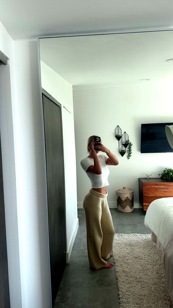 alexaadams30 image ~ Altpins