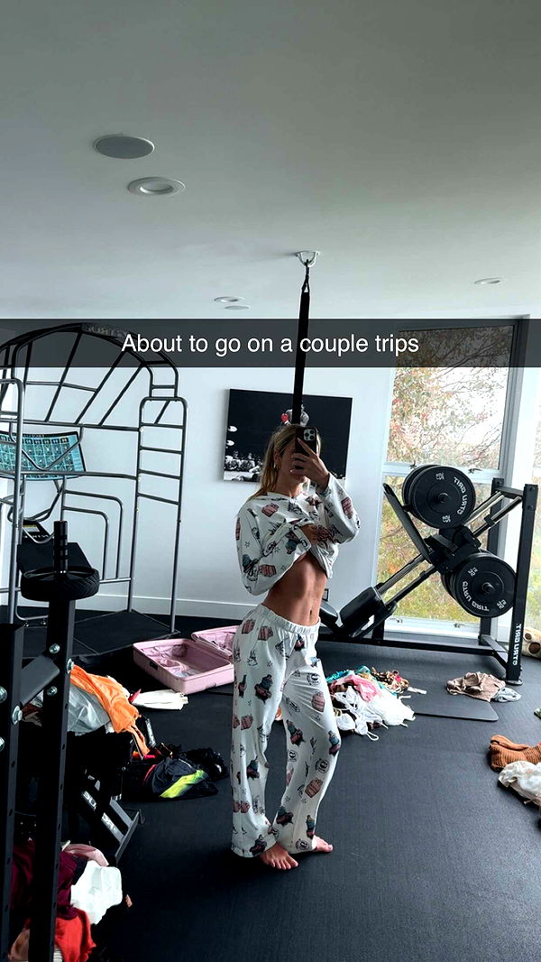 alexaadams30 image ~ Altpins