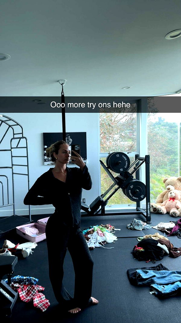 alexaadams30 image ~ Altpins