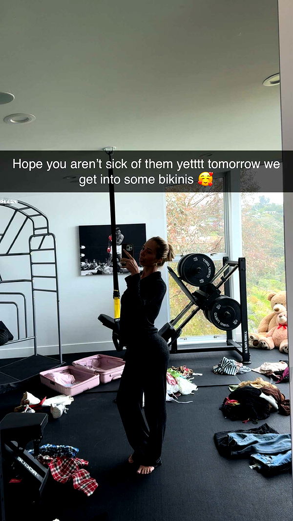 alexaadams30 image ~ Altpins