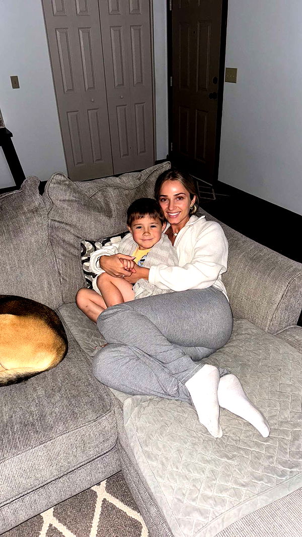 alexaadams30 image ~ Altpins