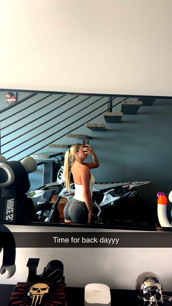 alexaadams30 image ~ Altpins