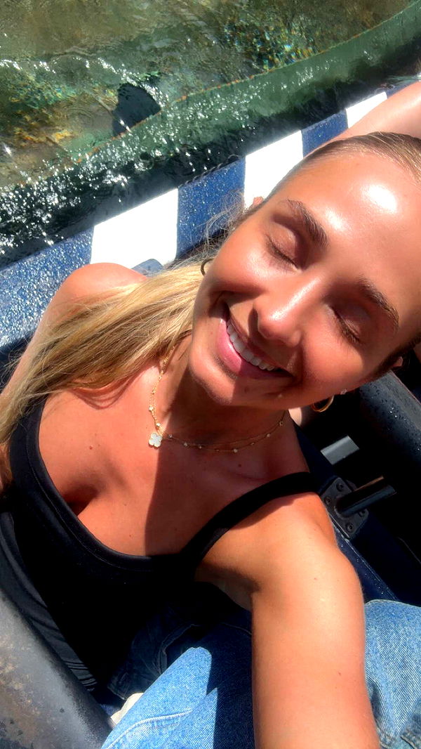 alexaadams30 image ~ Altpins