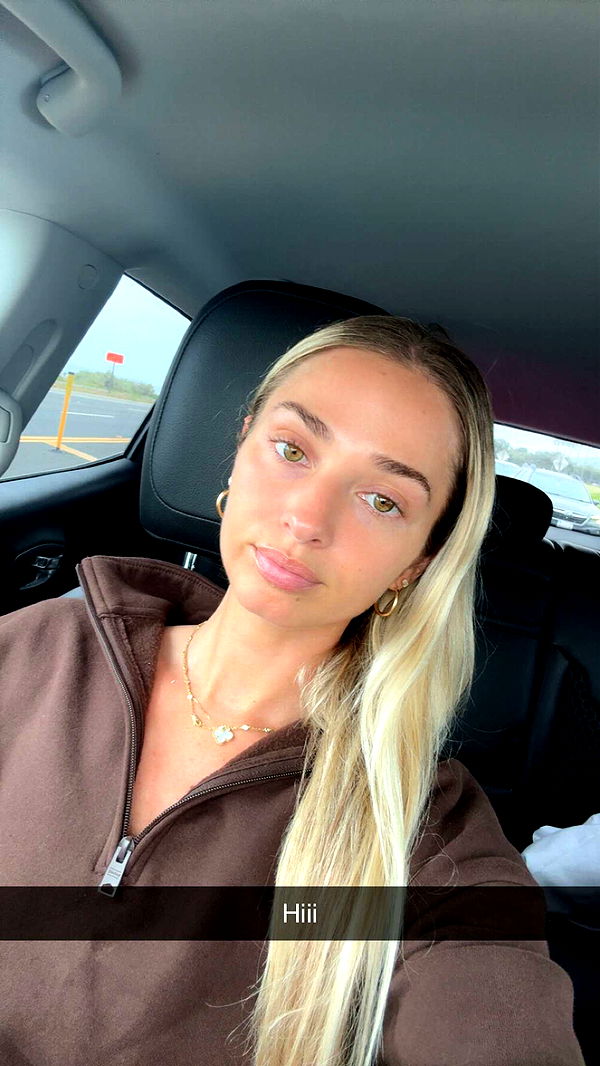 alexaadams30 image ~ Altpins