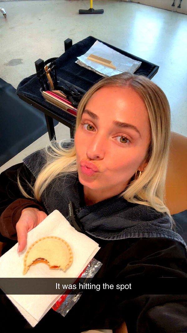 alexaadams30 image ~ Altpins