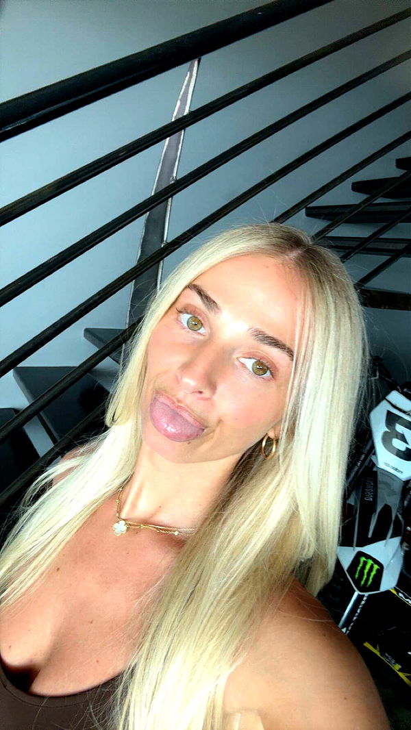 alexaadams30 image ~ Altpins