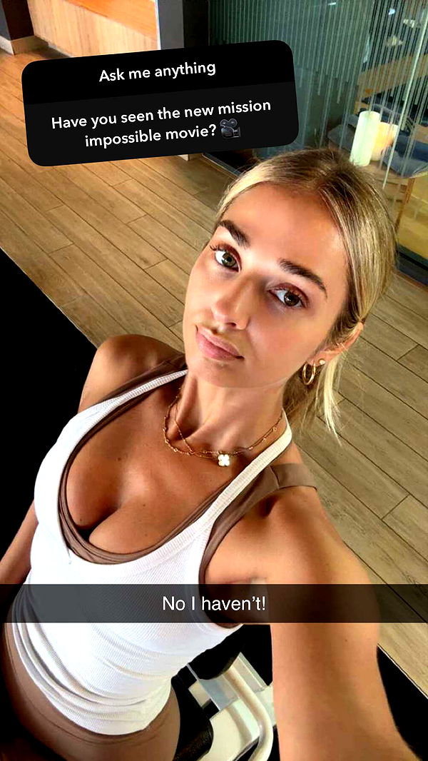 alexaadams30 image ~ Altpins