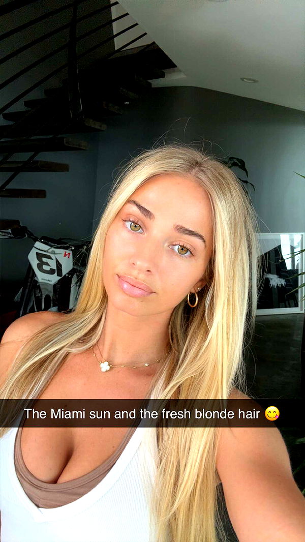 alexaadams30 image ~ Altpins