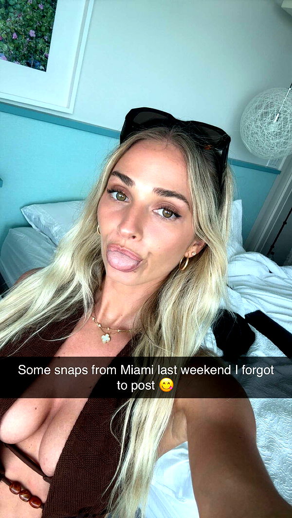 alexaadams30 image ~ Altpins