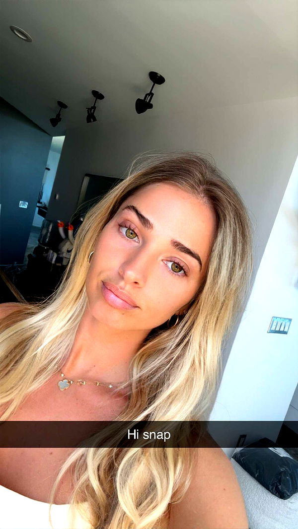 alexaadams30 image ~ Altpins