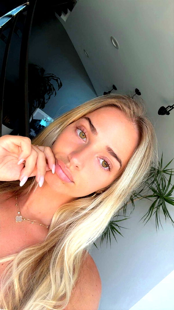 alexaadams30 image ~ Altpins