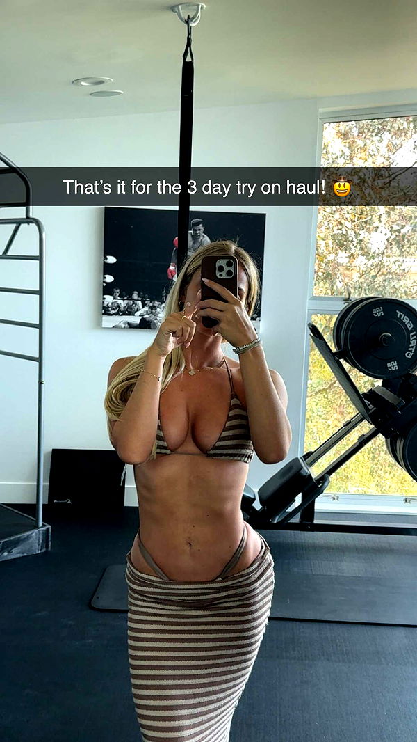 alexaadams30 image ~ Altpins