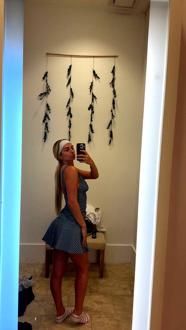 alexaadams30 image ~ Altpins