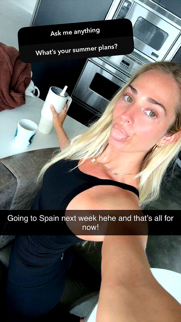 alexaadams30 image ~ Altpins