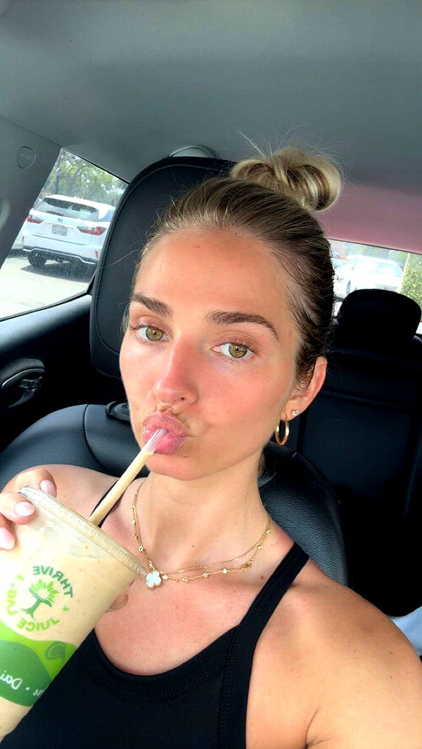 alexaadams30 image ~ Altpins