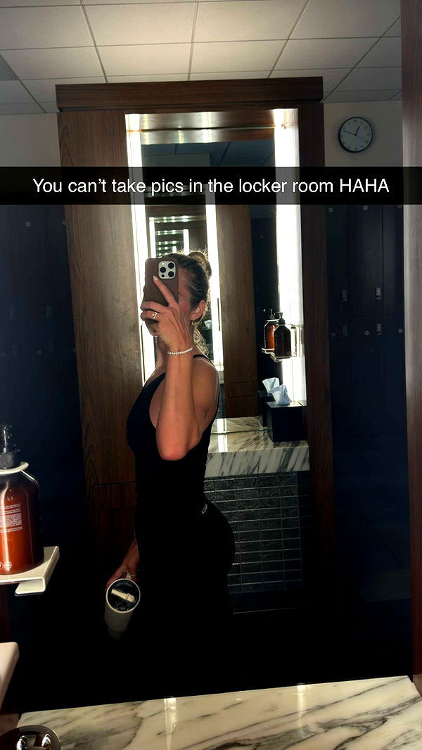 alexaadams30 image ~ Altpins