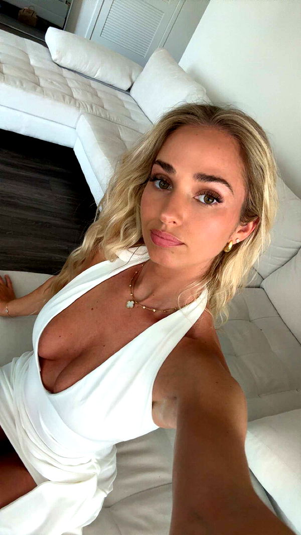 alexaadams30 image ~ Altpins