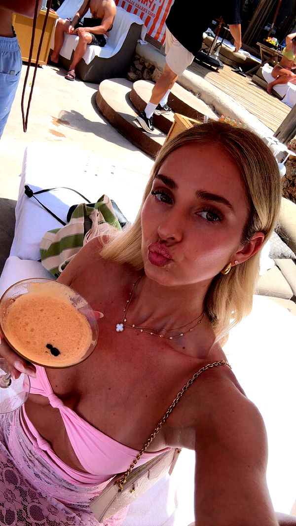 alexaadams30 image ~ Altpins