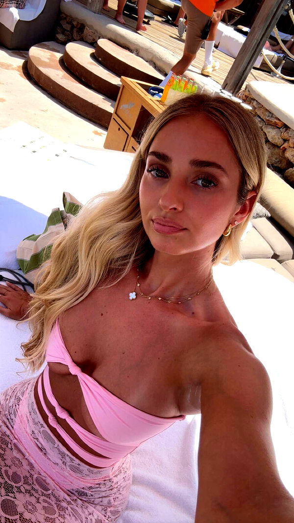 alexaadams30 image ~ Altpins