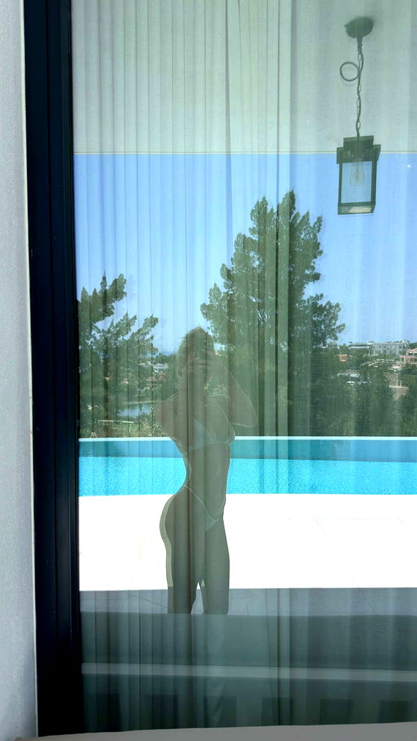 alexaadams30 image ~ Altpins