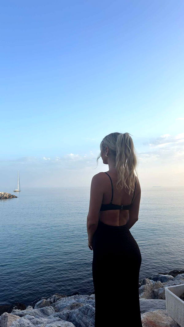 alexaadams30 image ~ Altpins