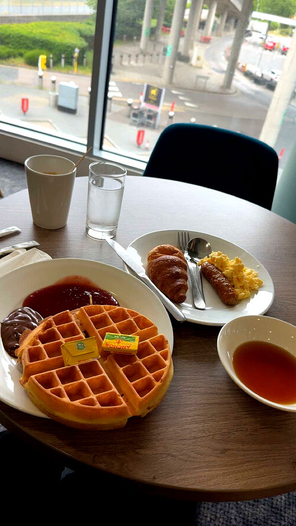 alexaadams30 image ~ Altpins