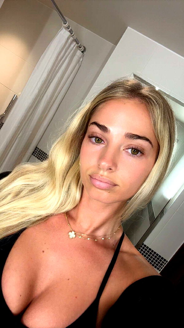 alexaadams30 image ~ Altpins