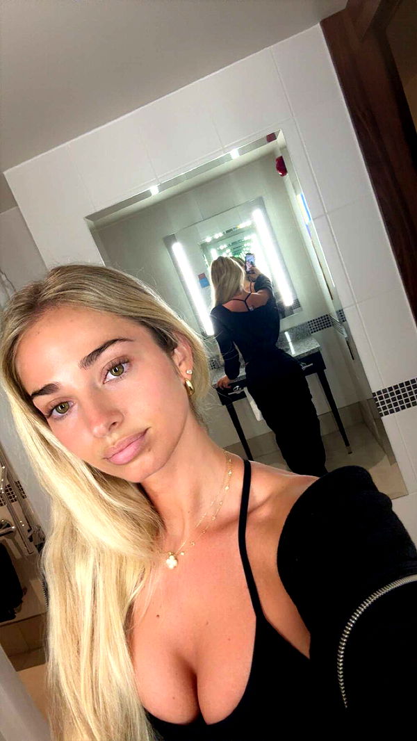 alexaadams30 image ~ Altpins