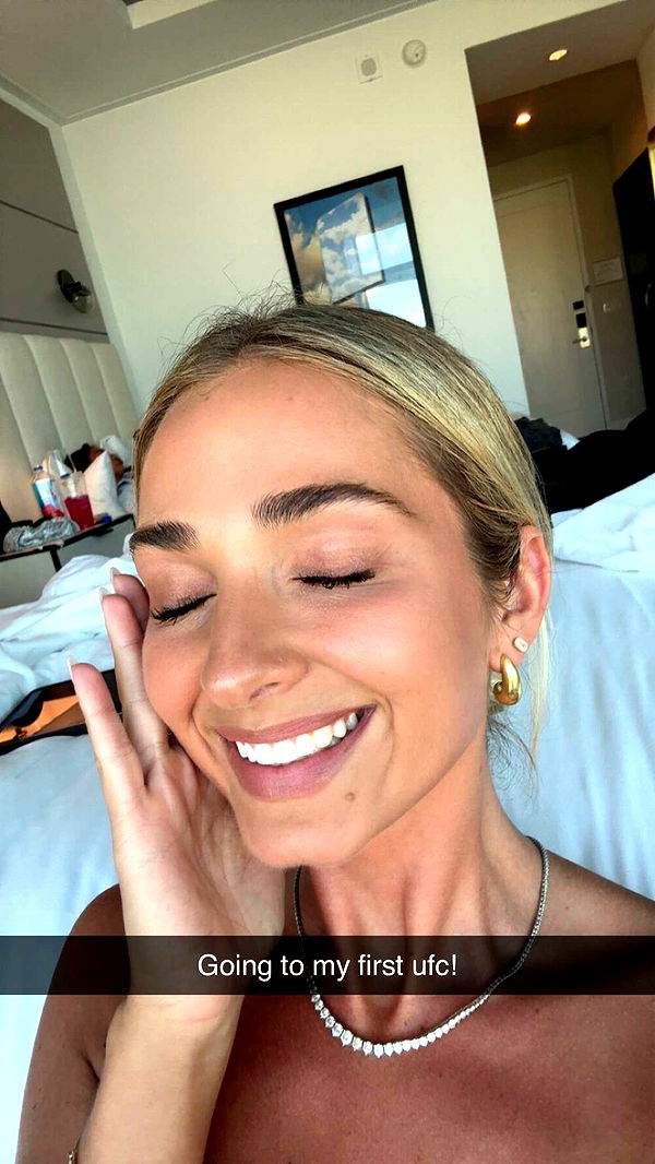 alexaadams30 image ~ Altpins