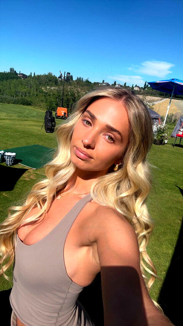 alexaadams30 image ~ Altpins