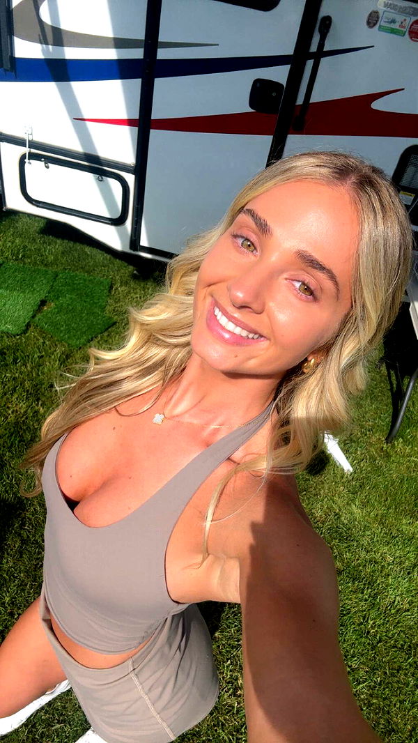 alexaadams30 image ~ Altpins